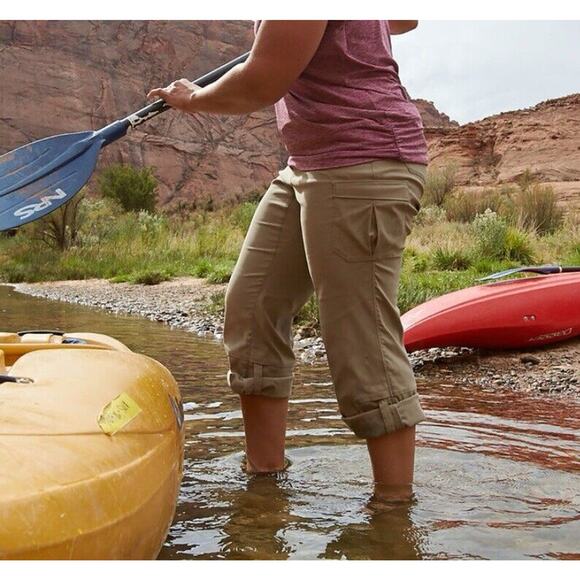 NWT Duluth Trading‎ Women Dry on the Fly Hiking Cargo Pant Boot Black PLUS 26x33 - Picture 2 of 10
